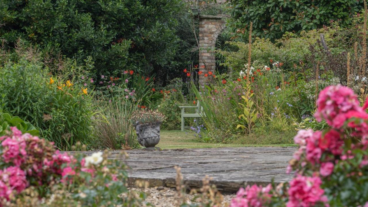 Pantybeiliau House Bed & Breakfast Gilwern Exterior foto